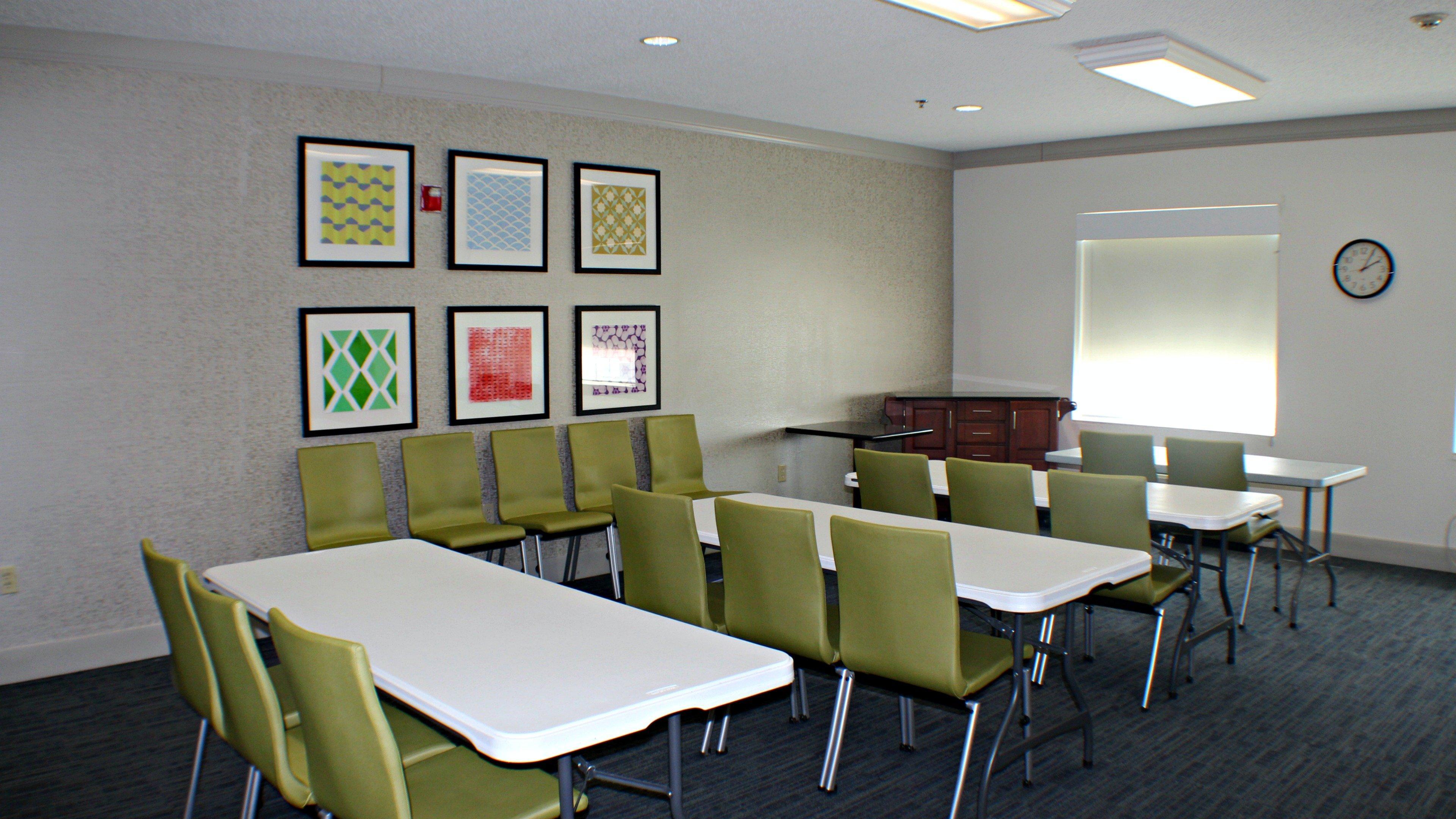Holiday Inn Express Hotel & Suites Plainview By Ihg Exterior foto
