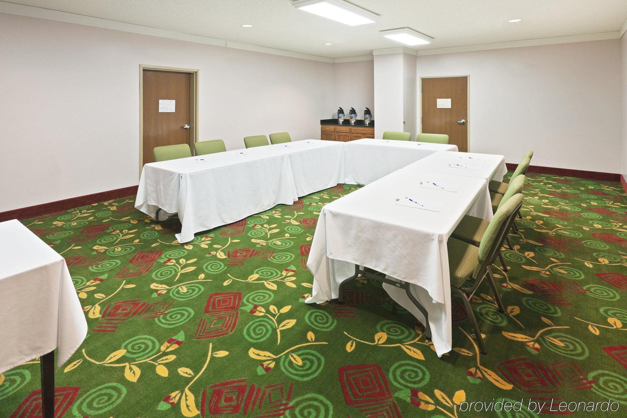 Holiday Inn Express Hotel & Suites Plainview By Ihg Einrichtungen foto